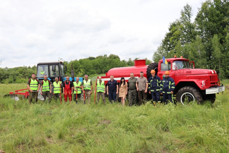 У ДП «Звягельський лісгосп АПК» відбулися спільні навчання лісівників та рятувальників