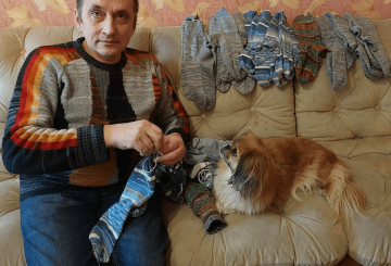 «В’яжу шкарпетки для ЗСУ,  щоб у хлопців ноги були в теплі»