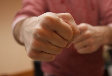 Побив односельця: на Звягельщині поліцейські завершили розслідування