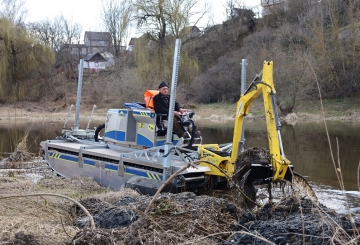 Від пляжу — до будівлі РЕМу: в яку суму бюджету обійдеться чищення Случі?