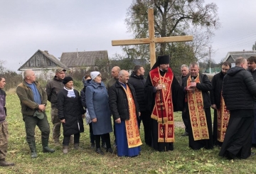 Закладення першого каменя та освячення  хреста на будівництво Храму Покрови Пресвятої Богородиці в Майстрові