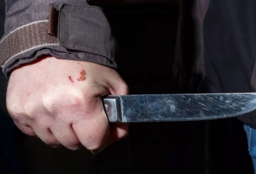 У Житомирі судитимуть 18-річного парубка, який заподіяв зустрічному перехожому майже сотню ножових поранень