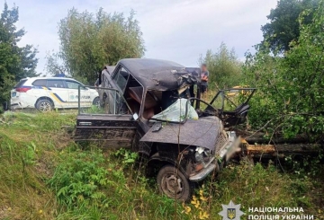 Поліцейські встановлюють обставини ДТП на Звягельщині