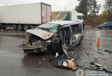 Автотроща за участі п’ятьох автомобілів сталася неподалік Житомира: травмовано 30-річного жителя Звягельщини