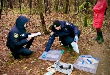 Звягельські поліцейські запобігли збуту психотропів