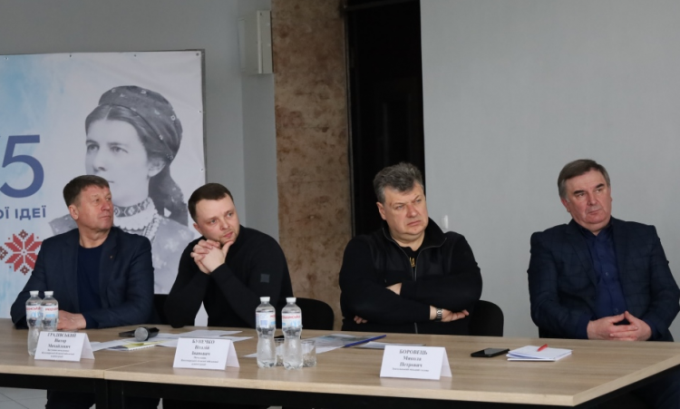 Звягель став платформою виїзної наради голів територіальних громад Житомирської області під головуванням начальника ЖОВА Віталія Бунечка
