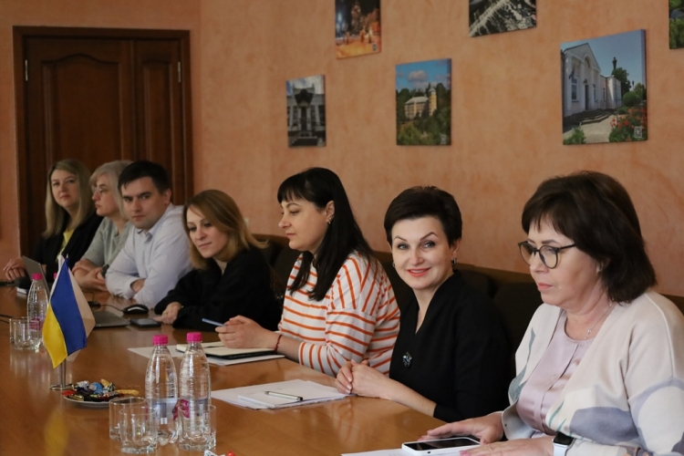 Відбулася партнерська зустріч щодо підтримки місцевою владою можливості створення «Родинного Хабу» у Звягелі