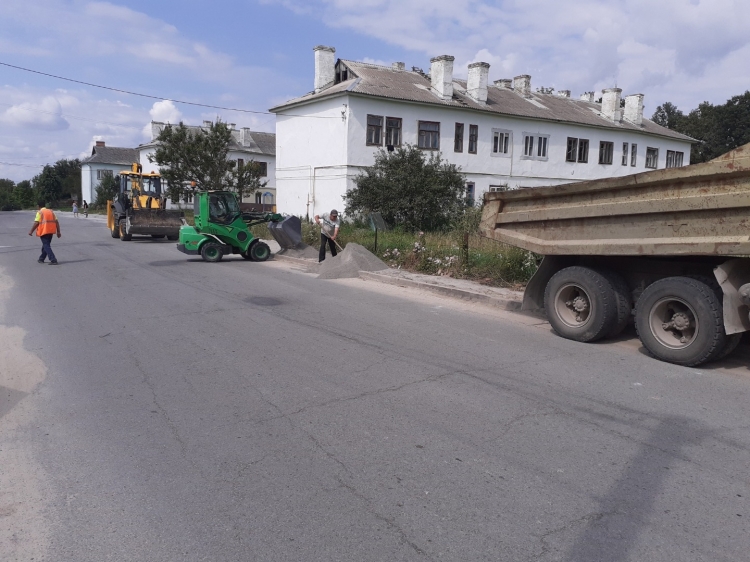 «Звягельсервіс» звітує про щоденну роботу. Але підприємство відчуває критичну нестачу працівників