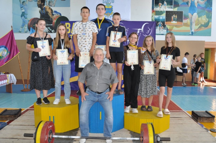 Спортсмени Звягельщини здобули 8 нагород на турнірі з важкої атлетики