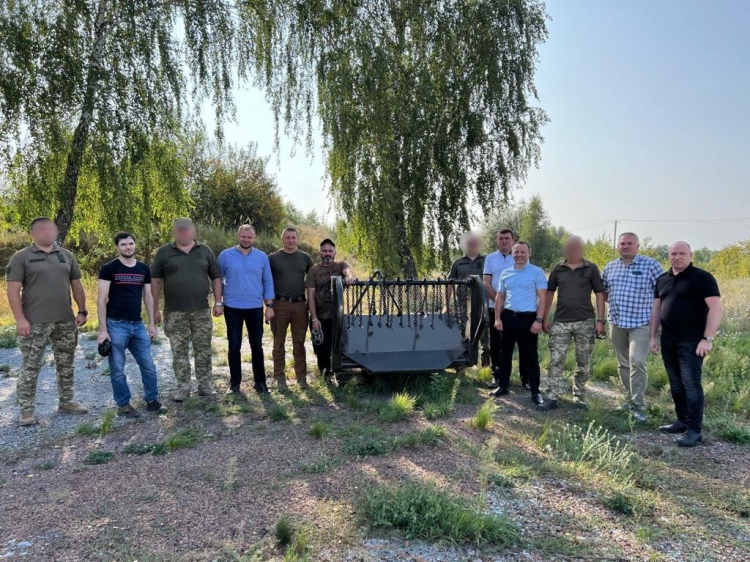 Бойовий розміновувач «Змій» — для наших захисників
