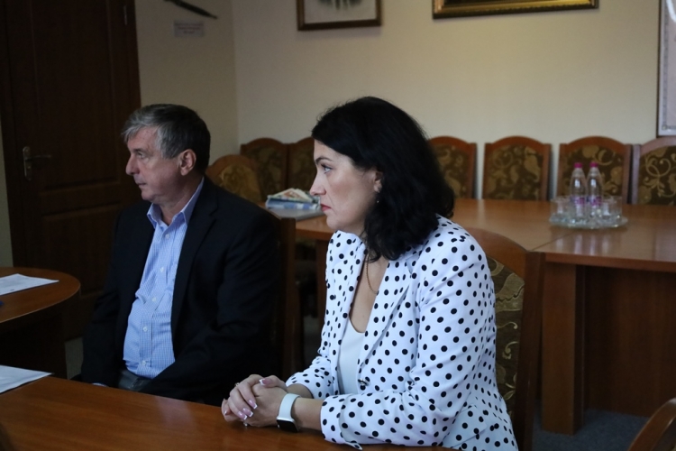 Співбесіда з переможцями конкурсу  на зайняття вакантних посад директорів Гімназій №6 та №8 Звягельської міської ради