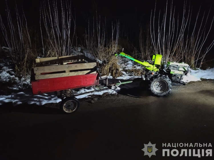 Потрапив під колеса власного мотоблока — поліція розслідує смертельну ДТП