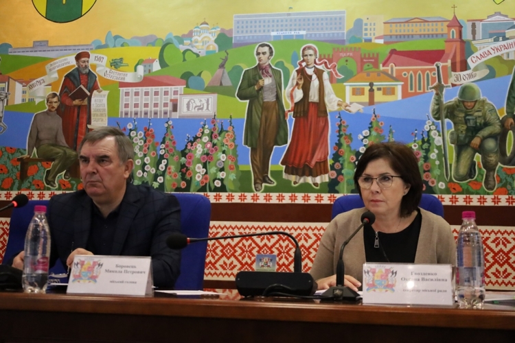 У Звягелі на позачерговій сесії виділили 700 тисяч гривень на зміцнення територіальної оборони