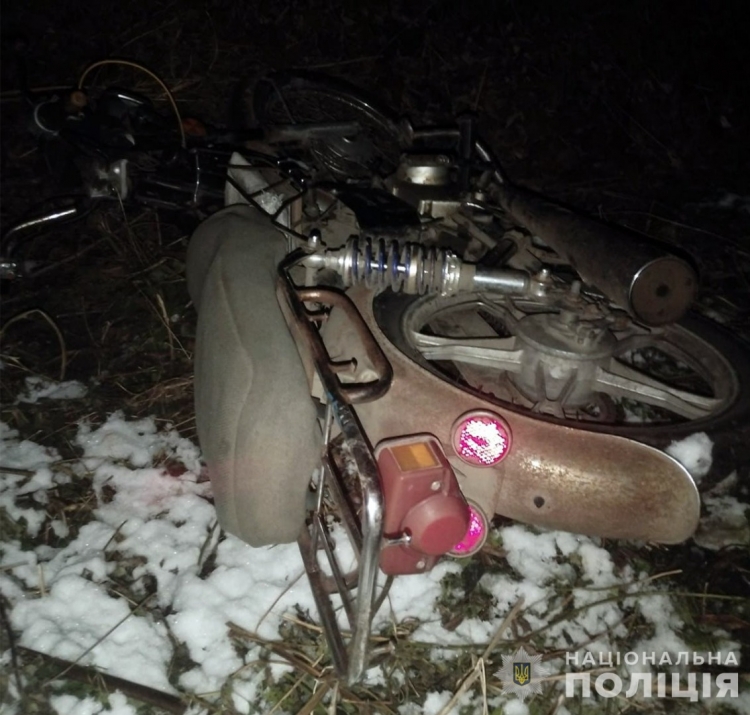На Звягельщині поліцейські встановили причетного до викрадення мопеда