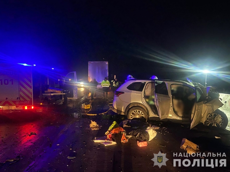Не впоралась із керуванням: у ДТП поблизу Житомира загинули троє людей