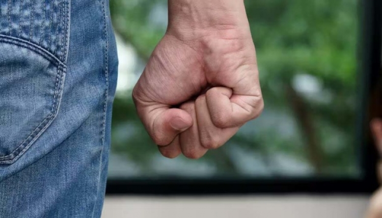 Учитель побив восьмикласників? Поліція Житомирщини проводить розслідування