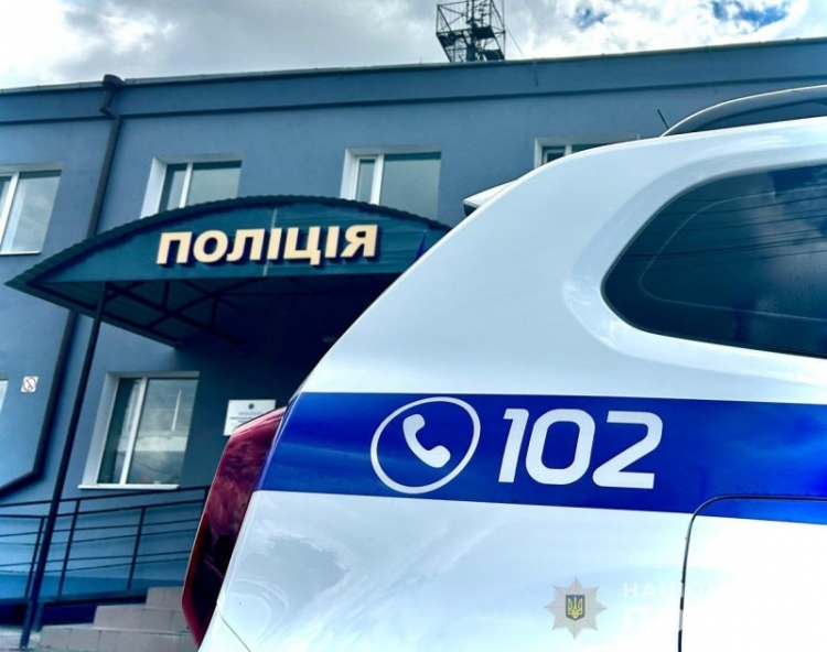 Поліцейські Звягельщини встановили причетного до крадіжки гаджетів