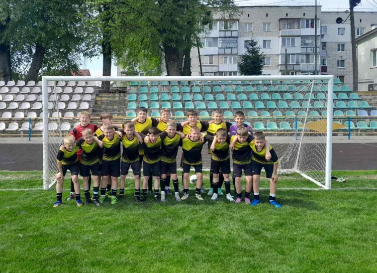 Команда ДЮКФП Ю-12 перемогла гостей з Бердичева в чемпіонаті області