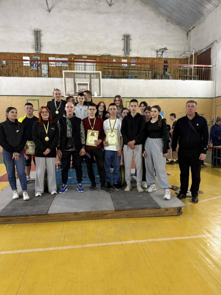 Важкоатлети Звягеля — перші на чемпіонаті області!