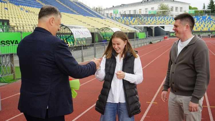 Борчиня Ірина Бондар  отримала нову автівку  за високі досягнення у спорті