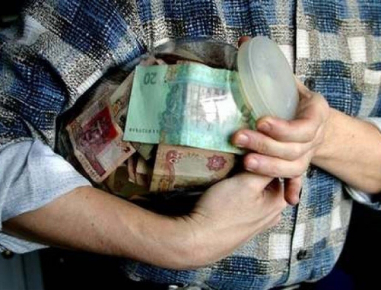 Звягельський суд засудив чоловіка, який викрав гроші з власного будинку аби провчити дружину