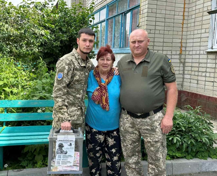 Щире серце, велика сила: бабуся Любов Петрівна передала 230 тисяч гривень на потреби ЗСУ