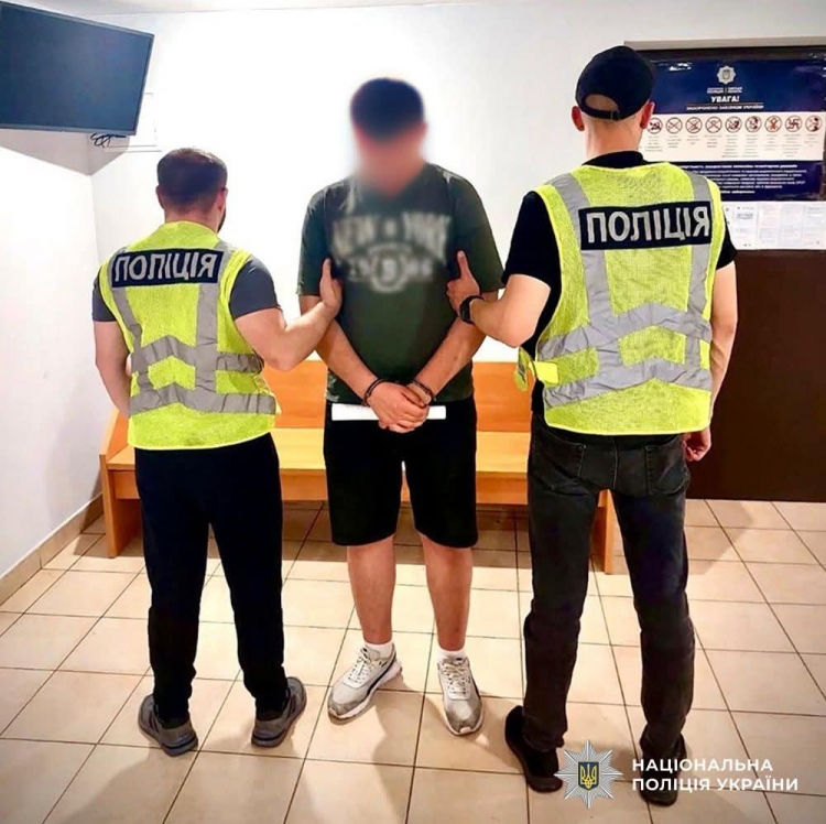 Грабіж в ювелірній крамниці: у Звягелі поліцейські завершили розслідування
