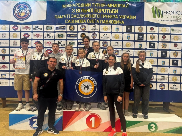 Звягеляни здобули шість медалей на Всеукраїнському турнірі з вільної боротьби