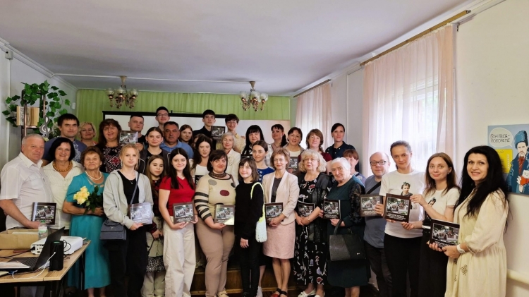 У Музеї Лесі Українки презентували путівник «Лесина оселя»
