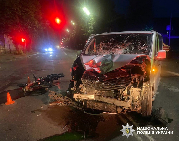 Поліцейські з’ясовують обставини ДТП в Житомирі із загибеллю мотоцикліста