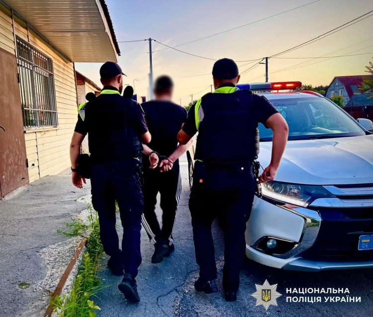 У Звягелі чоловік намагався застрелити сусіда через побутовий конфлікт