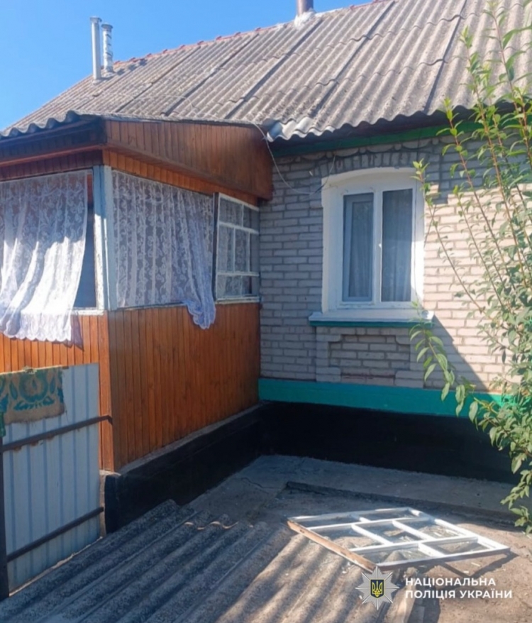 Кинув гранату в бік дружини: поліцейські Житомирщини розслідують замах на вбивство