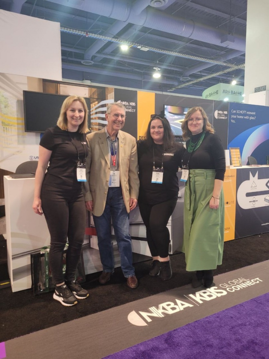 «Чекайте крутих меблевих новинок!» — звягельська меблева фабрика «GARANT» побувала на міжнародній виставці у Лас-Вегасі