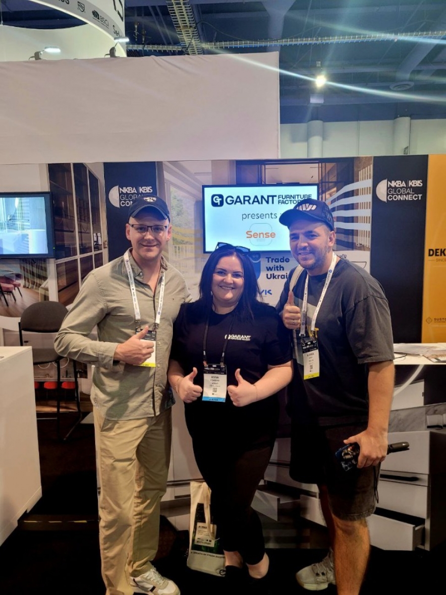 «Чекайте крутих меблевих новинок!» — звягельська меблева фабрика «GARANT» побувала на міжнародній виставці у Лас-Вегасі