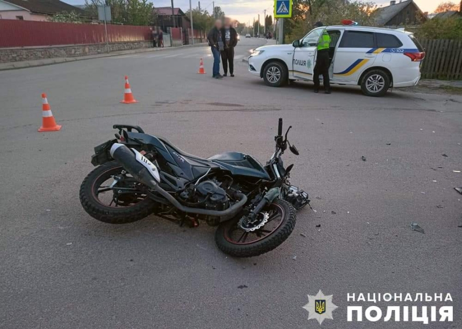 У Звягелі сталося ДТП за участю автомобіля та мотоцикла
