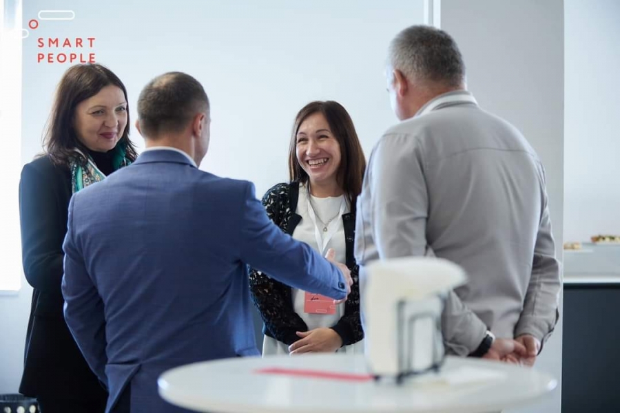 Звягель — на саміті Smart People: Співпраця бізнесу та місцевого  самоврядування задля розвитку громад