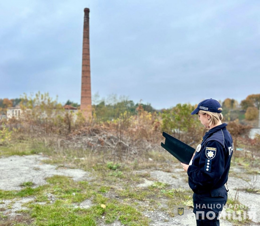 У Звягелі 13-річний юнак тяжко травмувався, упавши з труби консервного заводу