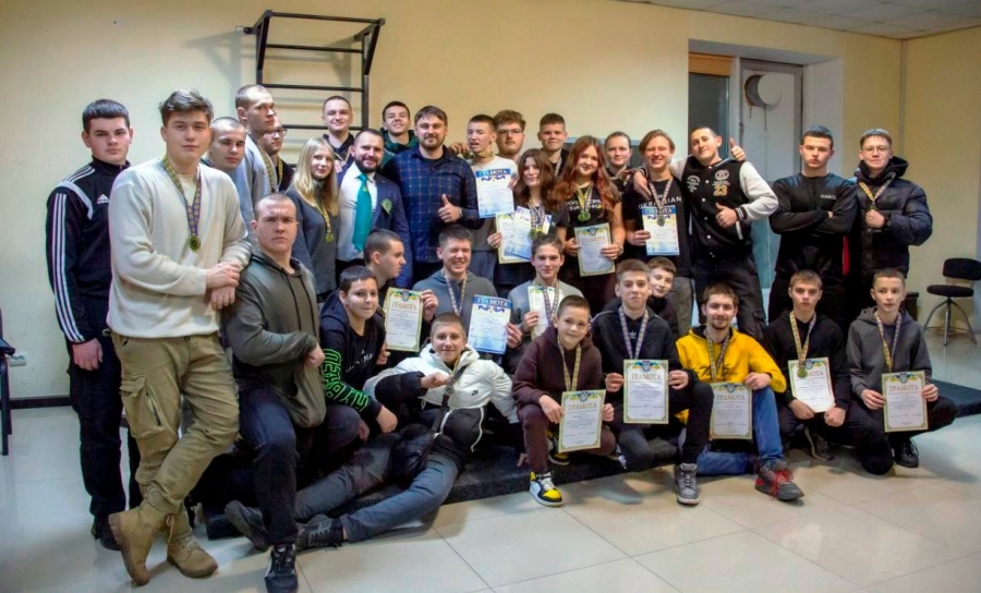 Звягеляни успішно виступили на чемпіонаті області з пауерліфтингу й класичного жиму лежачи