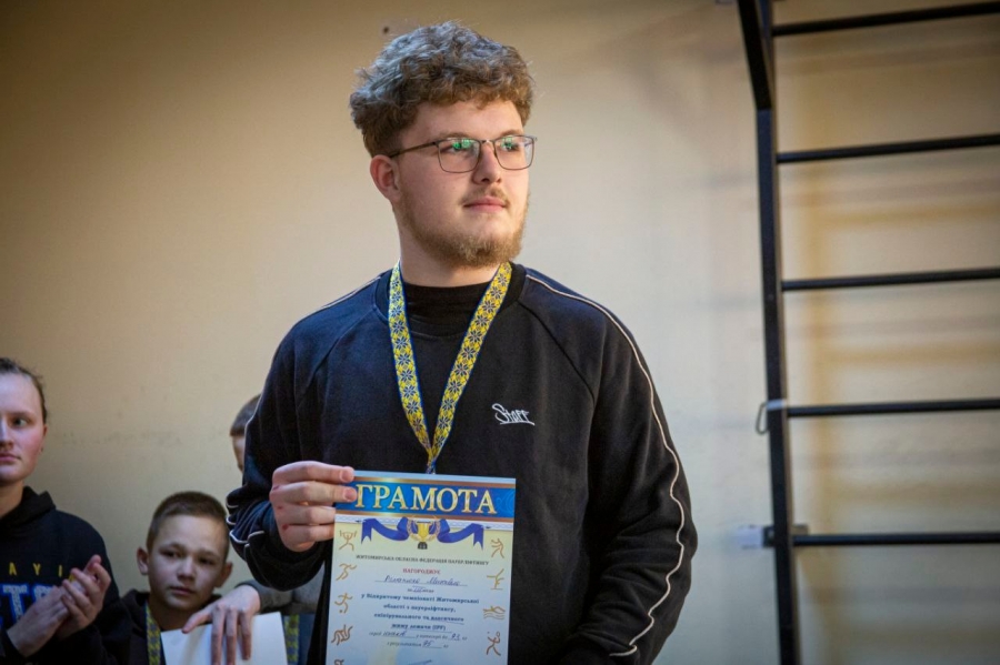 Звягеляни успішно виступили на чемпіонаті області з пауерліфтингу й класичного жиму лежачи