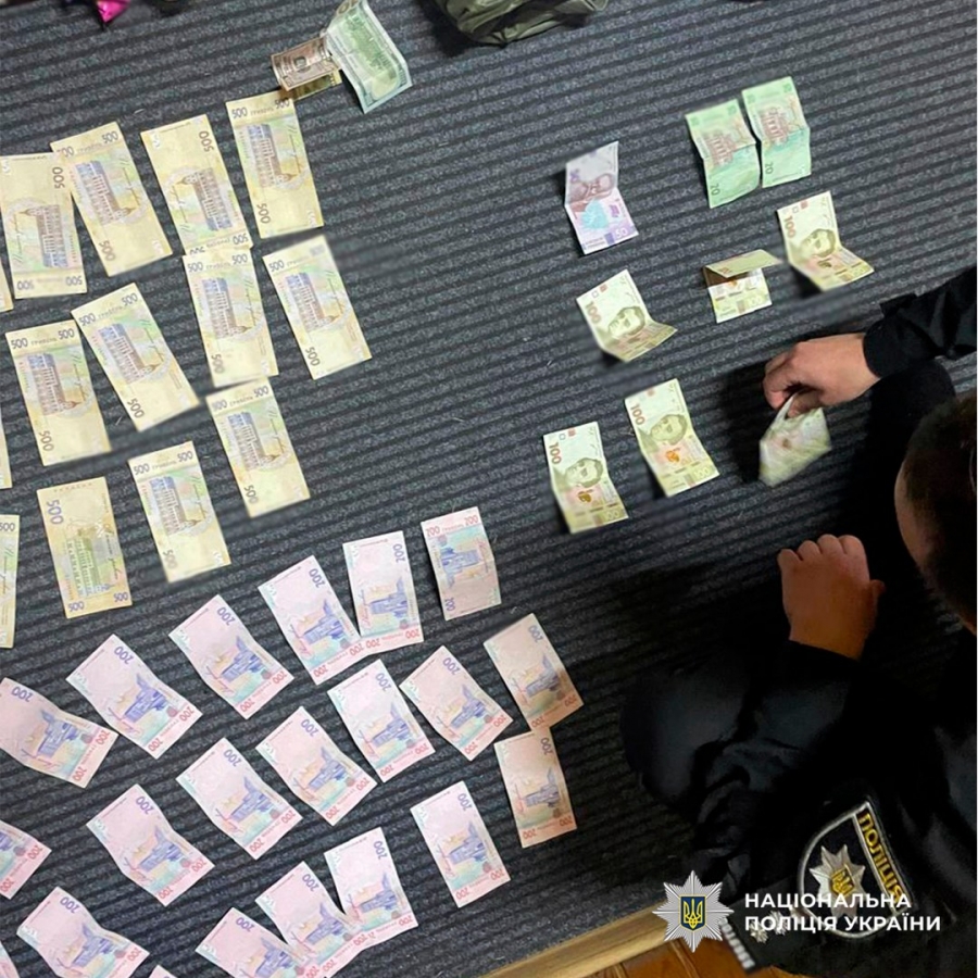 На Житомирщині поліцейські повідомили про підозру полтавцю, який сприяв незаконній міграції чоловіків