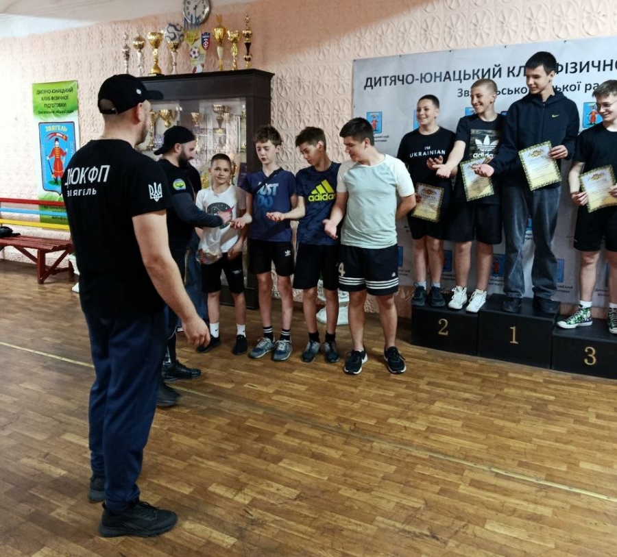 Вперше у Звягелі: відкрита першість ДЮКФП з кросфіту до Дня Героїв