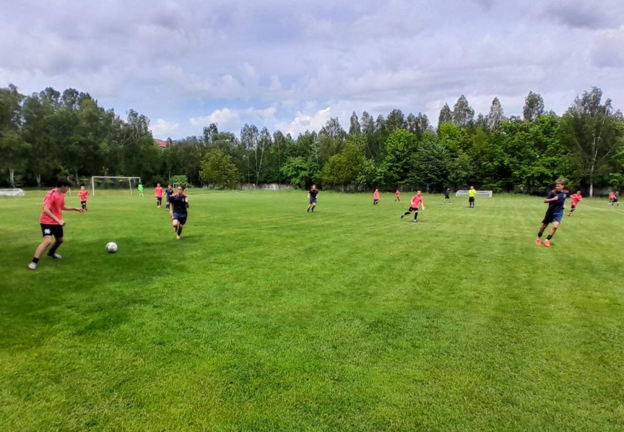 ДЮКФП Звягель Ю-14: впевнена перемога над командою ДЮСШ Попільня