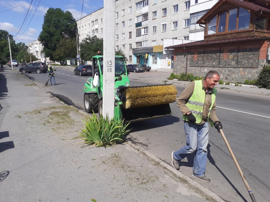 Благоустрій громади: робота КП «Звягельсервіс» протягом тижня