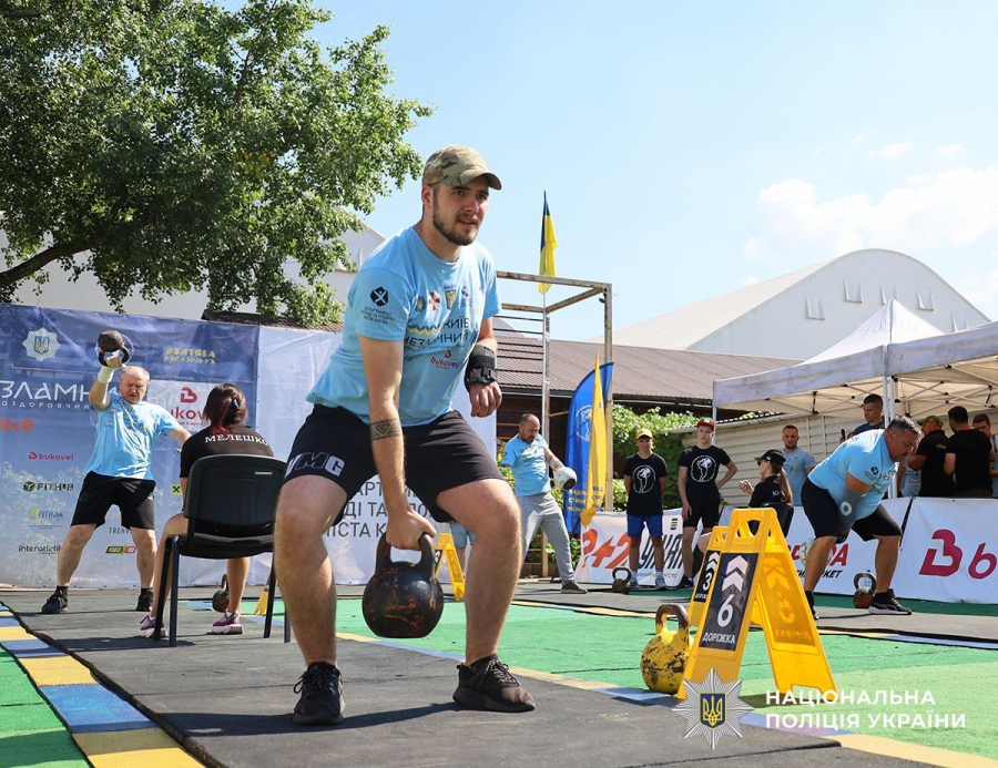 Поліцейські Житомирщини взяли участь у спортивно-патріотичному заході «Київ Незламний»