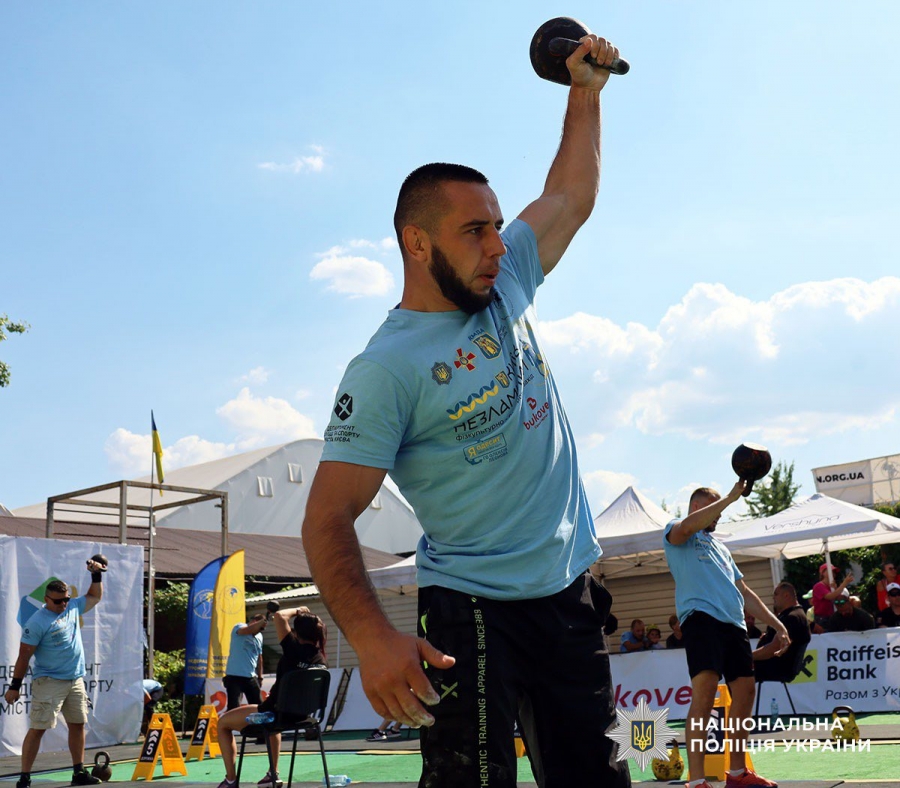 Поліцейські Житомирщини взяли участь у спортивно-патріотичному заході «Київ Незламний»