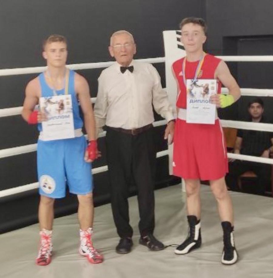 Звягельські боксери — серед найсильніших в області!