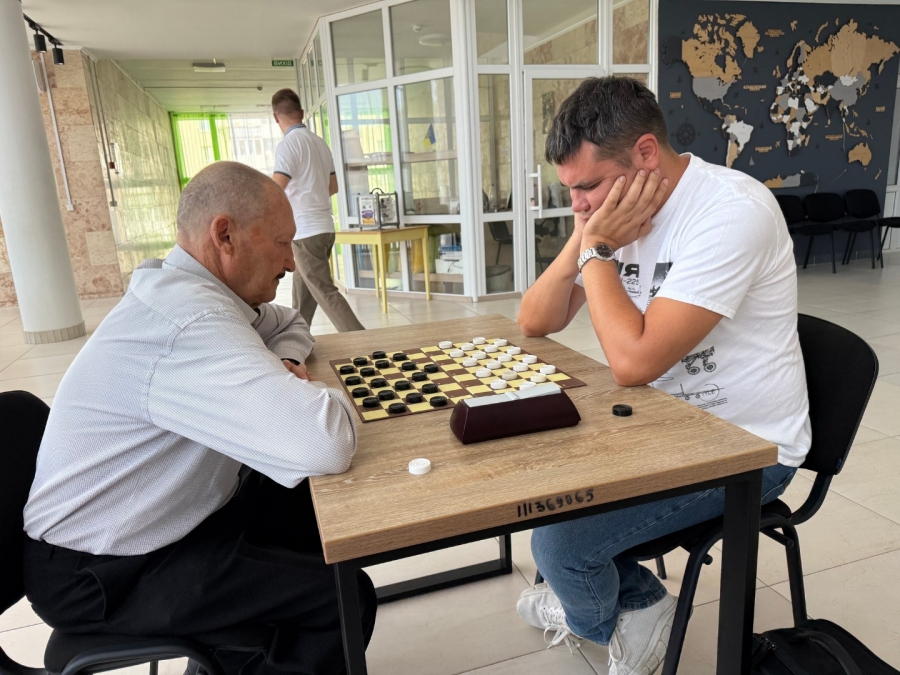 У Звягелі відбувся турнір зі стокліткових шашок