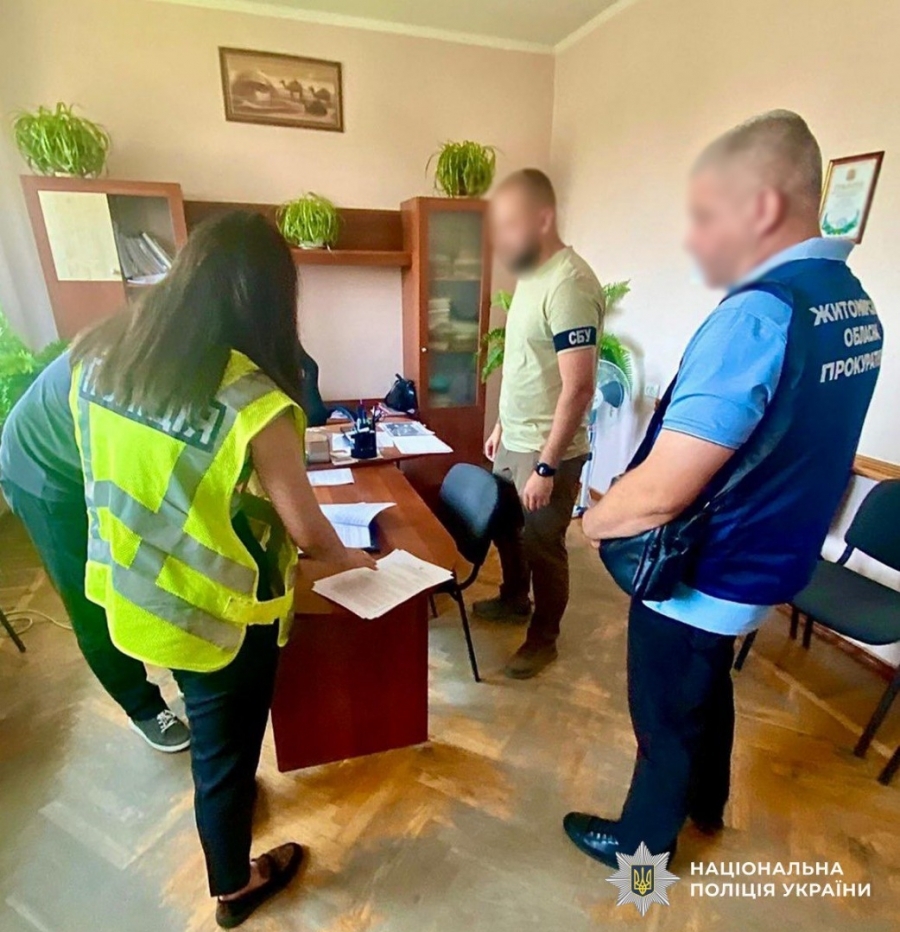 Чи була корупція? Сквер на площі Лесі Українки частково облаштували за благодійні кошти