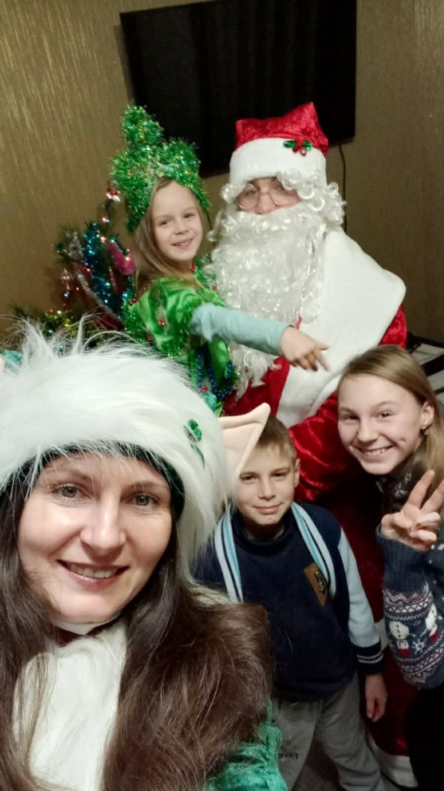 «Дітям потрібні не айфони, а увага батьків»