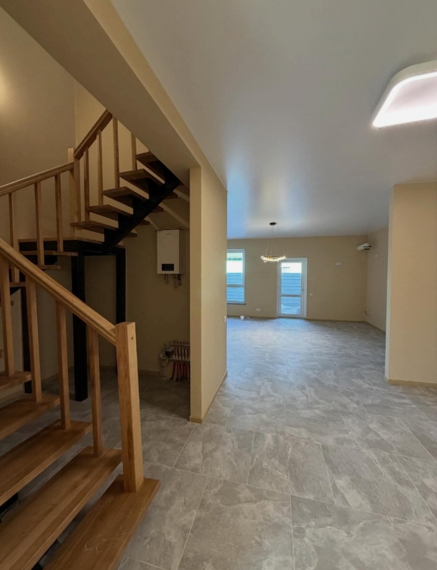 TOWNHOUSE за найкращими цінами по вулиці Богуна